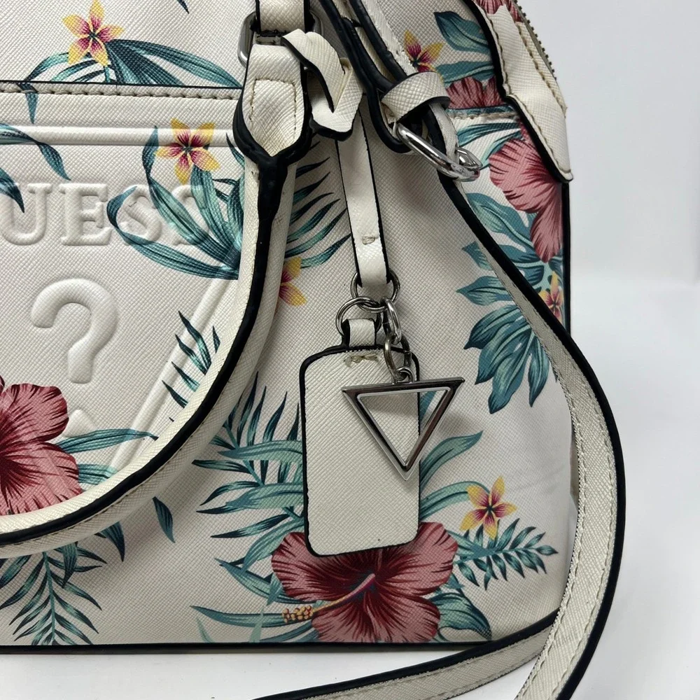 GUESS White Floral Tropical Hibiscus Dome Satchel Crossbody Bag‎ Silver Hardware
